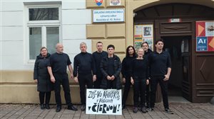 protest v čiernom na kováčskej 43
